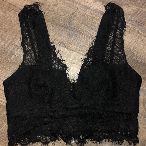 TOPSHOP | 2 | Black Lace Crop Top/Bralette - Picture 2 of 5